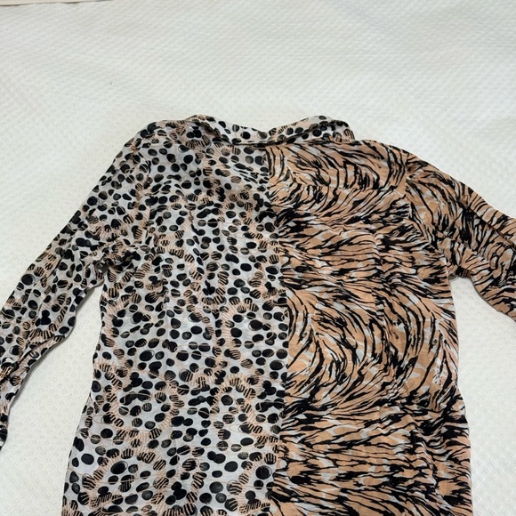 Dual print safari button up - Picture 9 of 9
